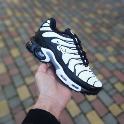 Nike Air Max TN Plus білі з чорним, Розмір 40