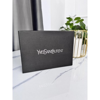 Фірмова упаковка коробки Yves Saint-Laurent, упаковка на подарунок. Подарункова брендова упаковка Ів Сен Лоран Фірмова упаковка коробки Yves Saint-Laurent, упаковка на подарунок. Подарункова брендова упаковка Ів Сен Лоран