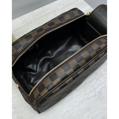 Жіноча косметичка Louis Vuitton Dopp Kit коричневий в клітинку Луї Віттон