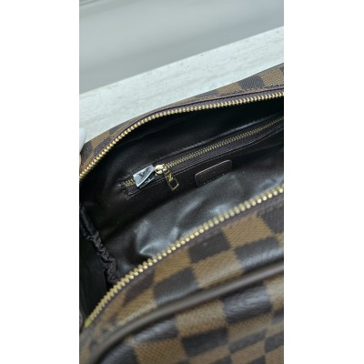 Жіноча косметичка Louis Vuitton Dopp Kit коричневий в клітинку Луї Віттон