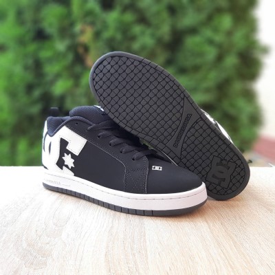 DC Court Graffik Black/White Skate Shoes Low-Top, Розмір 43