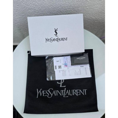 Фірмова упаковка Yves Saint Laurent, упаковка на подарунок. Подарункова брендова упаковка Ів Сен-Лоран Фірмова упаковка Yves Saint Laurent, упаковка на подарунок. Подарункова брендова упаковка Ів Сен-Лоран