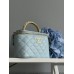 Сумка женская клатч Chanel классическая Lambskin голубой Шанель