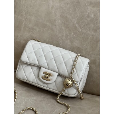Сумка женская Chanel Classic 1.55 Small Single Flap Premium молочный через плече Шанель
