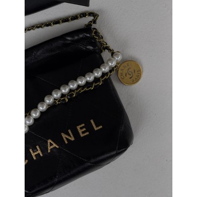 Сумка жіноча клатч через плече Chanel 22 Mini Handbag з перлами Шанель чорний 22 Міні