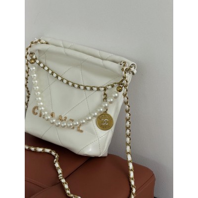 Сумка женская клатч через плечо Chanel 22 Mini Handbag с жемчугом Шанель белый 22 Мини