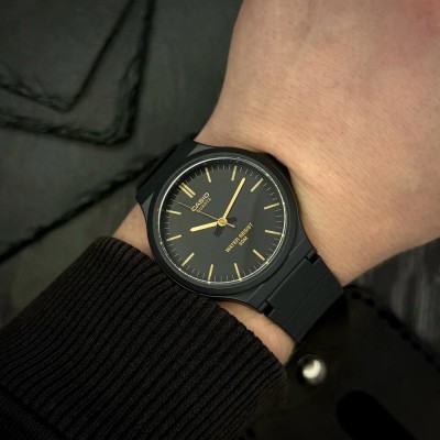 Casio MW-240-1E2