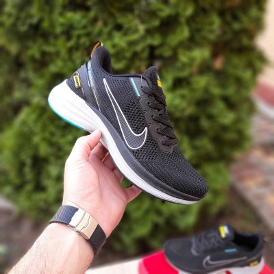 Nike Zoom Winflo чорні з зеленим, Розмір 37