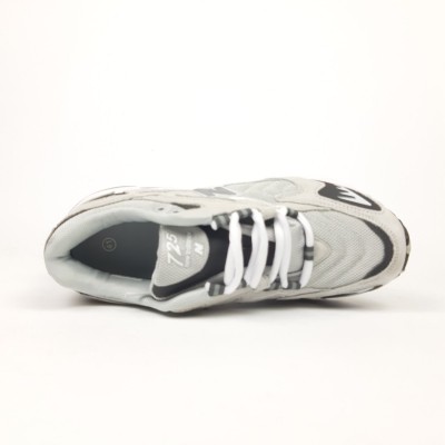 New Balance 725 сірі сіра N, Розмір 45