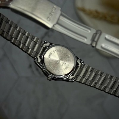 Casio LTP-V001D-7B