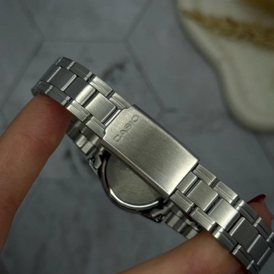Casio LTP-V001D-7B
