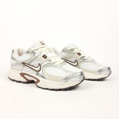 Nike V5 RNR білі з сріблом та коричневим, Розмір 46