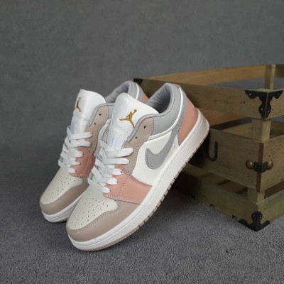 Nike Air Jordan 1 low Білі з бежевим та пудрою, Розмір 36