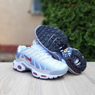 Nike Air Max Plus TN белые с красным и серебром, Размер 40