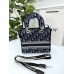 Женская сумка клатч Кристиан Диор синяя с текстильными ручками Dior
