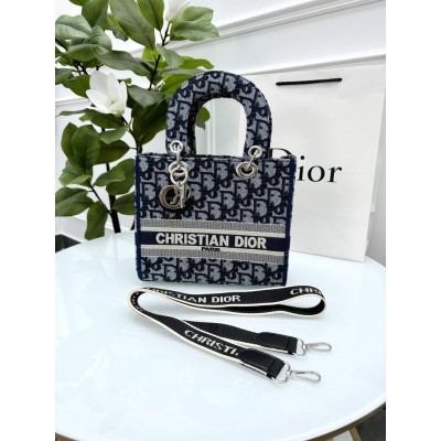 Женская сумка клатч Кристиан Диор синяя с текстильными ручками Dior Женская сумка клатч Кристиан Диор синяя с текстильными ручками Dior