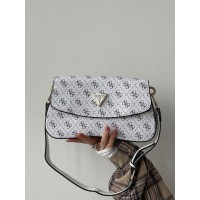 Сумка женская Guess багет белый Гесс