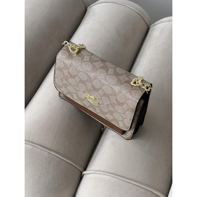 Жіноча сумка Coach Mini Klare через бежевий плече Коуч