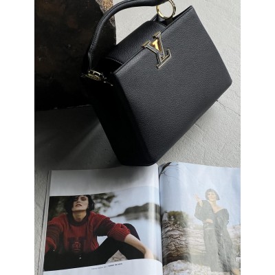 Жіноча сумка Louis Vuitton Capucines через плече Луї Віттон чорний класичний