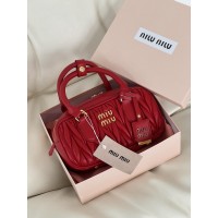Сумка женская Miu Miu Arcadie Matelassé красный кросс боди Миу Миу