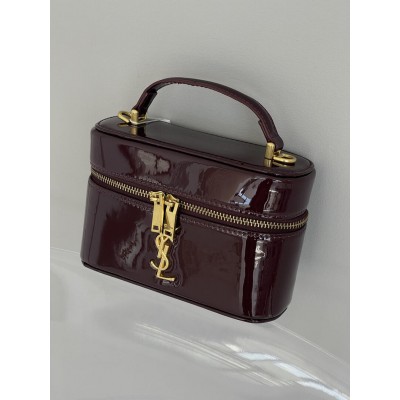 Жіноча сумка Yves Saint-Laurent Gaby Vanity Lacquered Leather Shoulder Bag YSL бочонок бордовий Ів Сен Лоран