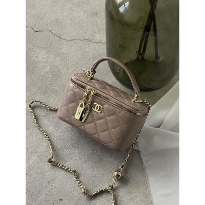 Сумка жіноча клатч Chanel Classic Lambskin бежевий Шанель барило Сумка жіноча клатч Chanel Classic Lambskin бежевий Шанель барило