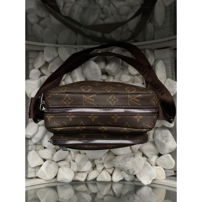 Мужская сумка мессенджер Louis Vuitton через плечо коричневый Луи Виттон
