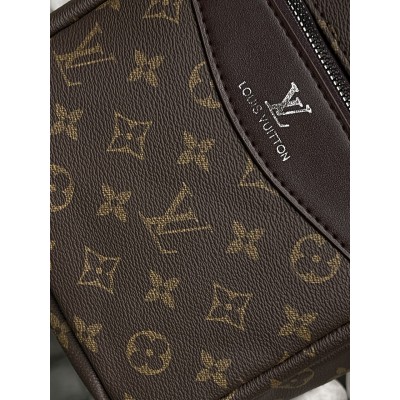Мужская сумка мессенджер Louis Vuitton через плечо коричневый Луи Виттон