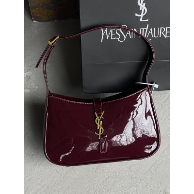 Жіноча сумка Yves Saint-Laurent Hobo Le 5 À 7 YSL бордовий лаковий хобо Ів Сен Лоран Жіноча сумка Yves Saint-Laurent Hobo Le 5 À 7 YSL бордовий лаковий хобо Ів Сен Лоран