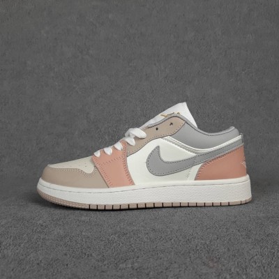 Nike Air Jordan 1 low Білі з бежевим та пудрою, Розмір 36 Nike Air Jordan 1 low Білі з бежевим та пудрою, Розмір 36