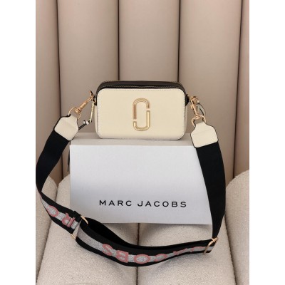 Сумка жіноча Marc Jacobs The Snapshot молочний на широкому ремені крос боді Марк Джейкобс