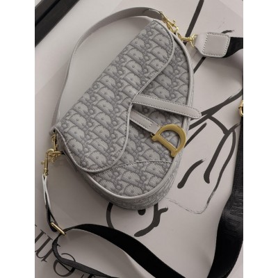 Жіноча сумка сідло Dior Saddle Bag світло-сірий маленька сумочка Діор