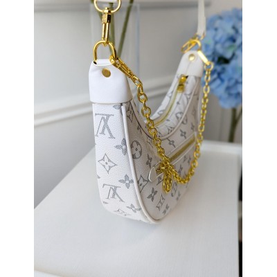 Сумка Луї Вітон хобо Louis Vuitton Loop, білий на плечі