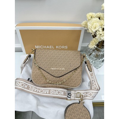 Сумка жіноча Michael Kors крос-боді 2 в 1 Майкл Корс світло-бежевий Сумка жіноча Michael Kors крос-боді 2 в 1 Майкл Корс світло-бежевий
