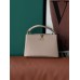 Женская сумка Louis Vuitton Capucines через плечо Луи Виттон бежевый классический