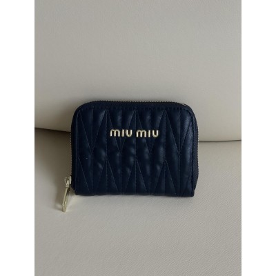 Гаманець жіночий Miu Miu чорний стьобаний маленький Міу Міу Гаманець жіночий Miu Miu чорний стьобаний маленький Міу Міу