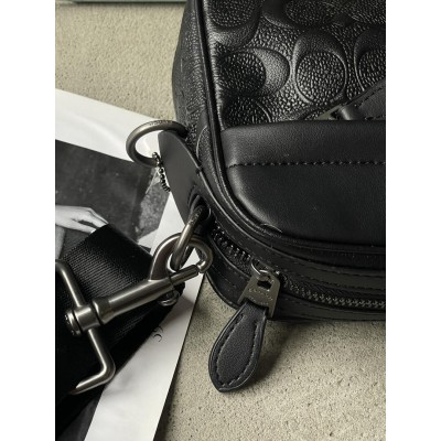 Чоловічі сумки COACH GRAHAM CROSSBODY через плече чорний стьобаний Коуч