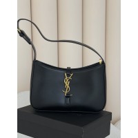 Жіноча сумка Yves Saint Laurent Le 5 A 7 гладкий YSL Ів Сен Лоран чорний золото клатч