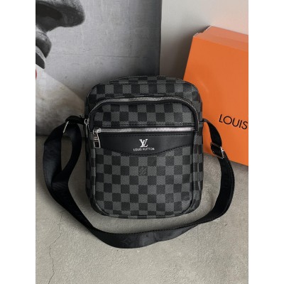 Чоловіча сумка месенджер Louis Vuitton через сірий плече в клітку Луї Віттон