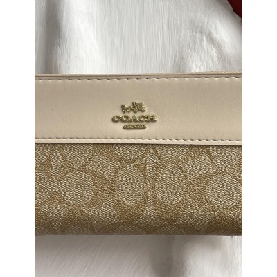 Гаманець Coach Signature Accordion Zip Wallet Коуч жіночий великий молочний