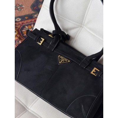 Жіноча сумка Prada Bonnie Medium Suede Shoulder Bag через плече чорний замша Прада