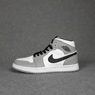 Nike Air Jordan 1 білі з сірим, Розмір 40 Nike Air Jordan 1 білі з сірим, Розмір 40