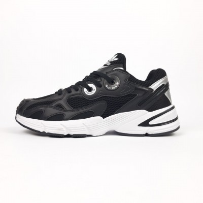 Adidas Astir чорні на білій, Розмір 42 Adidas Astir чорні на білій, Розмір 42
