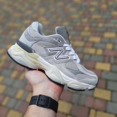 New Balance 9060 світло сірі (сірий задник), Розмір 41