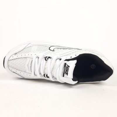 Nike Air Max Moto 2K белые с черным, Размер 42