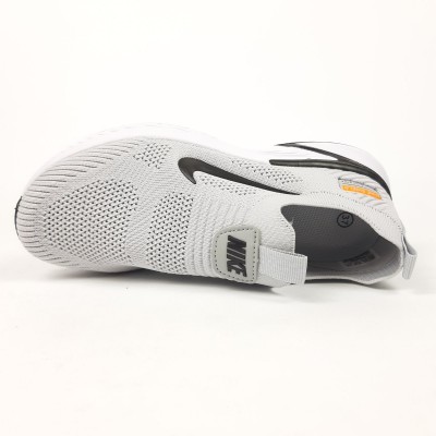 Nike Shield Running Zoom світло сірі з чорним, Розмір 39