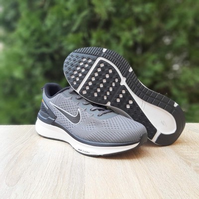 Nike ZOOM темно сірі з чорним, Розмір 46